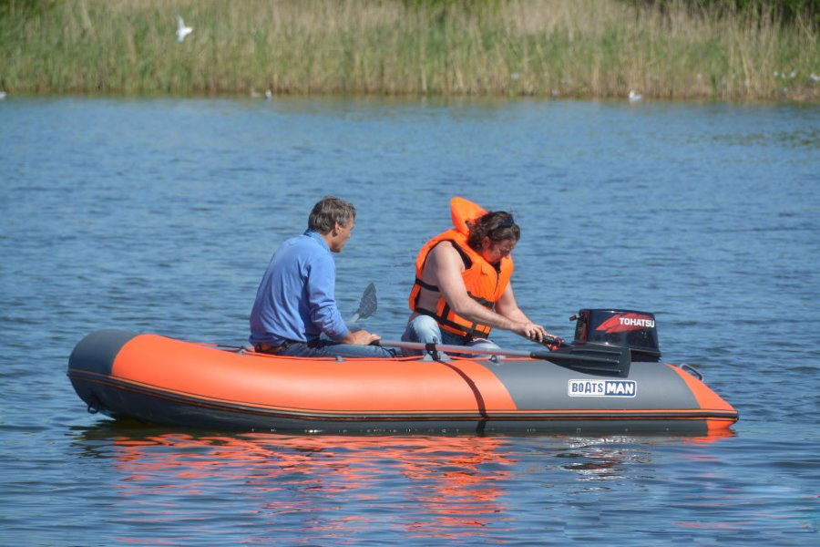 Лодка BoatsMan BT400SK